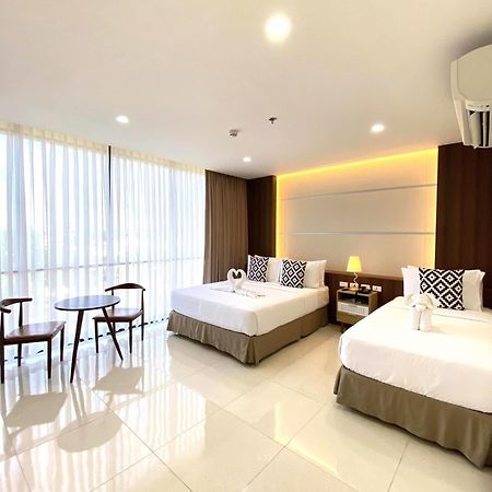 Dccco Hotel Dumaguete City Zewnętrze zdjęcie