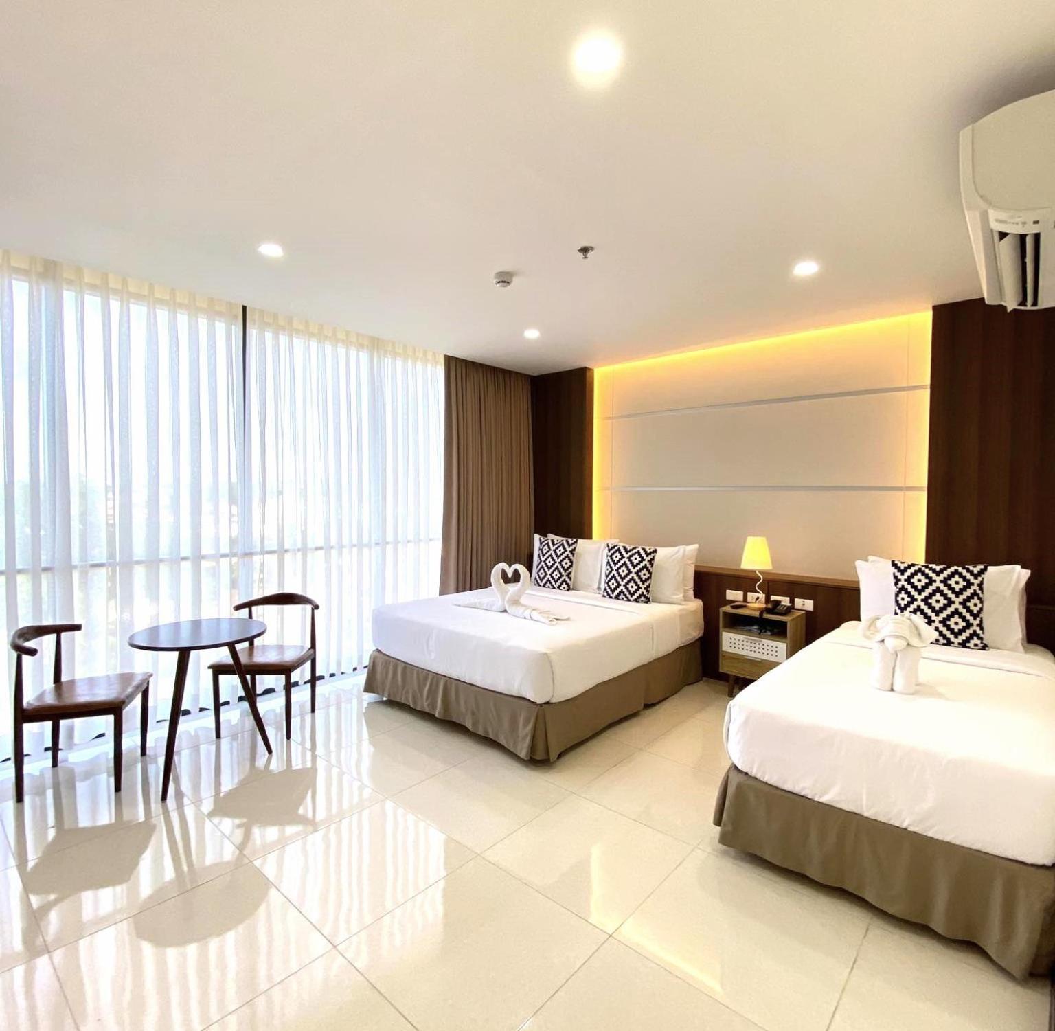 Dccco Hotel Dumaguete City Zewnętrze zdjęcie